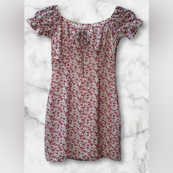 Nasty Gal Ditsy Bardot Cap Sleeve Floral Mini Dress On or Off Shoulder Size 0 - Picture 2 of 14